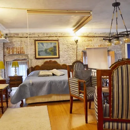 Kispet Antikos Loft House Vendégház