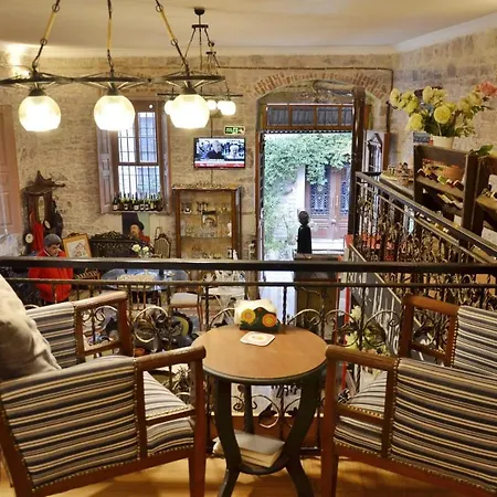 Kispet Antikos Loft House